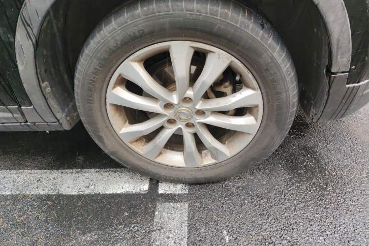 Used Dongfeng Aeolus AX7 2015 2.0L Automatic Zhiyi Trim Right Front Wheel Hub