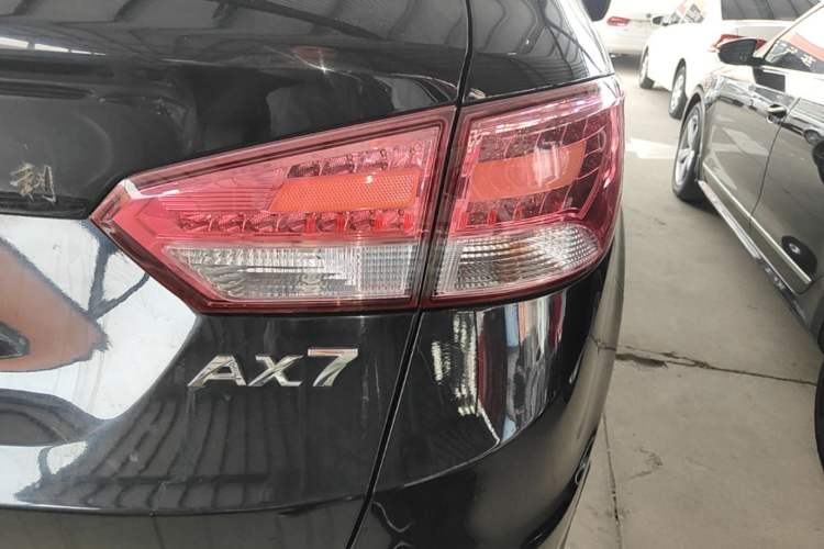Used Dongfeng Aeolus AX7 2015 2.0L Manual Zhiyi Trim Right Rear Taillight