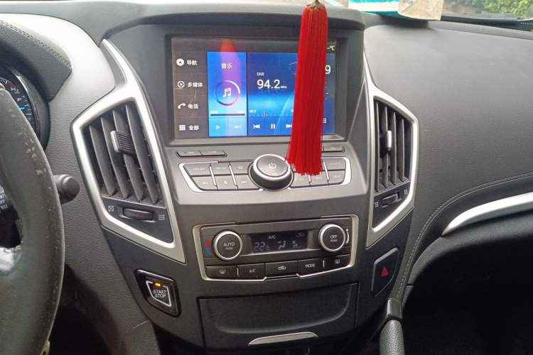Used Dongfeng Aeolus AX7 2015 2.0L Automatic Zhiyi Trim Audio And AC Panel