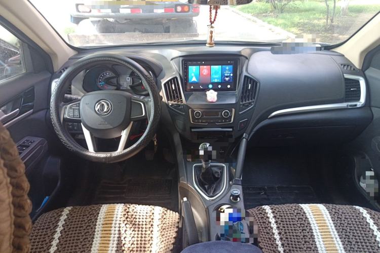 Used Dongfeng Aeolus AX7 2015 2.0L Manual Zhiyue Model Center Console