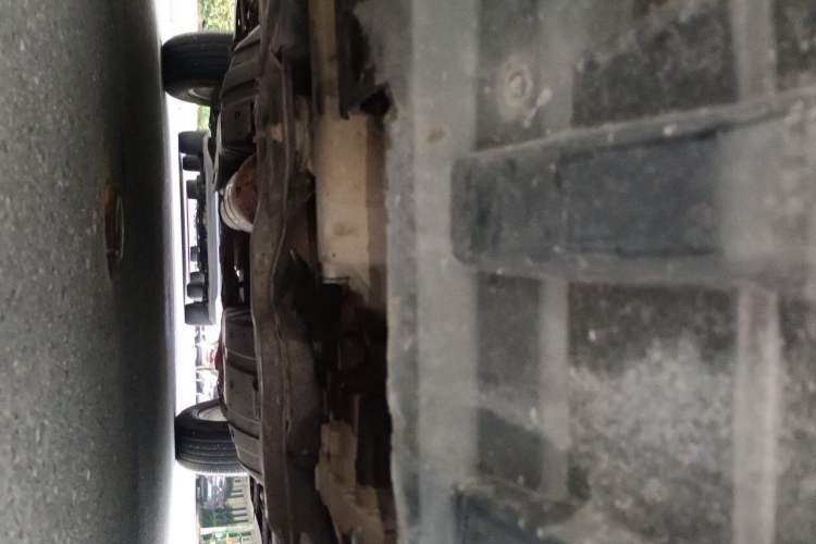 Used Dongfeng Aeolus AX7 2015 2.0L Automatic Zhiyi Trim Chassis Front