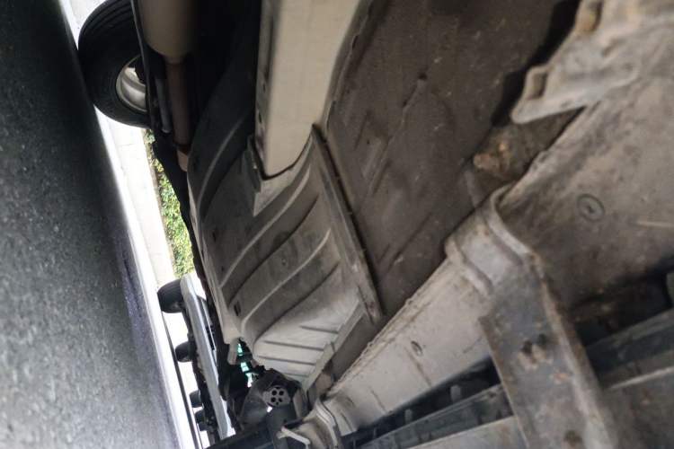 Used Dongfeng Aeolus AX7 2015 2.0L Automatic Zhiyi Trim Chassis Front Left