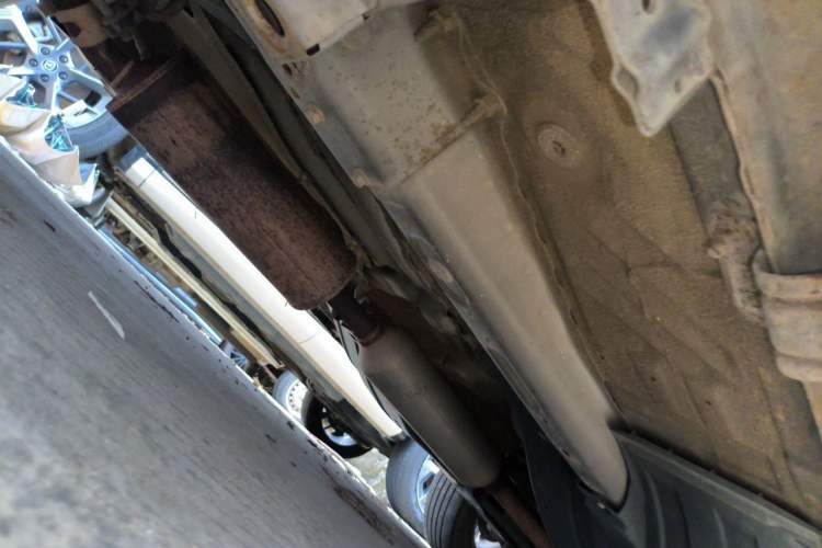 Used Dongfeng Aeolus AX7 2015 2.0L Automatic Zhiyi Trim Chassis Front Left