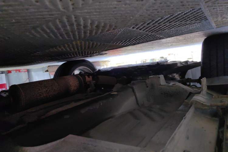 Used Dongfeng Aeolus AX7 2015 2.0L Automatic Zhiyi Trim Chassis Front Left