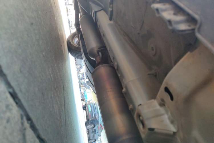 Used Dongfeng Aeolus AX7 2015 2.0L Automatic Zhiyue Version Chassis Front Right