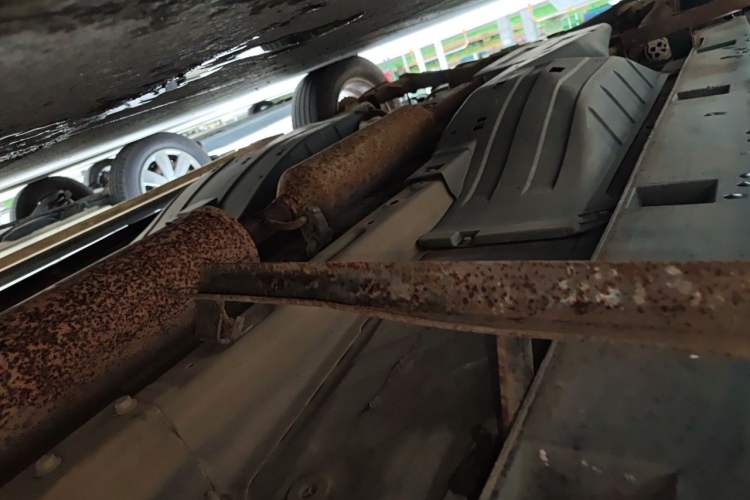Used Dongfeng Aeolus AX7 2015 2.0L Manual Zhiyue Model Chassis Front Right