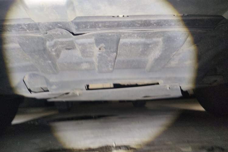 Used Dongfeng Aeolus AX7 2015 2.0L Automatic Zhiyi Trim Chassis Front