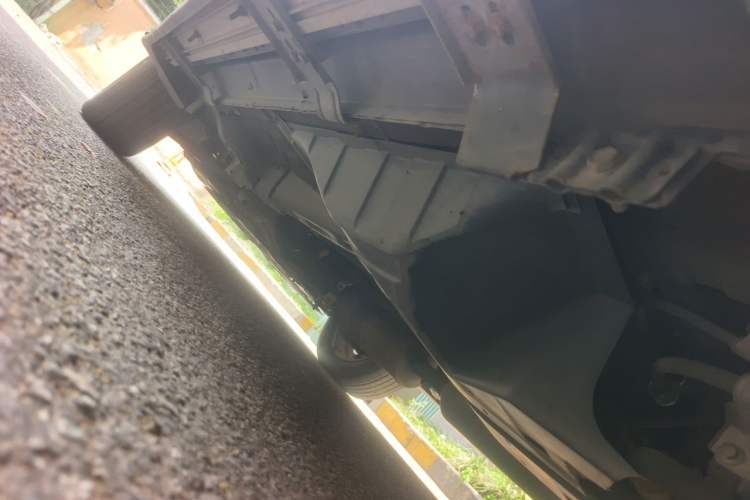 Used Dongfeng Aeolus AX7 2015 2.0L Automatic Zhiyi Trim Chassis Rear Left