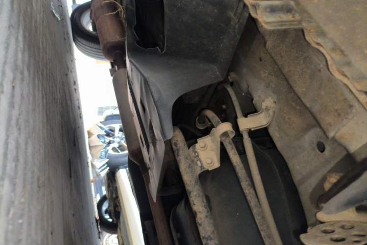 Used Dongfeng Aeolus AX7 2015 2.0L Automatic Zhiyi Trim Chassis Rear Left