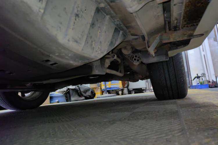 Used Dongfeng Aeolus AX7 2015 2.0L Automatic Zhiyi Trim Chassis Rear Left