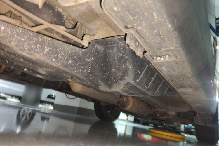 Used Dongfeng Aeolus AX7 2015 2.0L Automatic Zhiyi Trim Chassis Rear Right