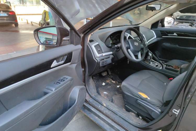 Used Dongfeng Aeolus AX7 2015 2.0L Automatic Zhiyue Version Driver Seat