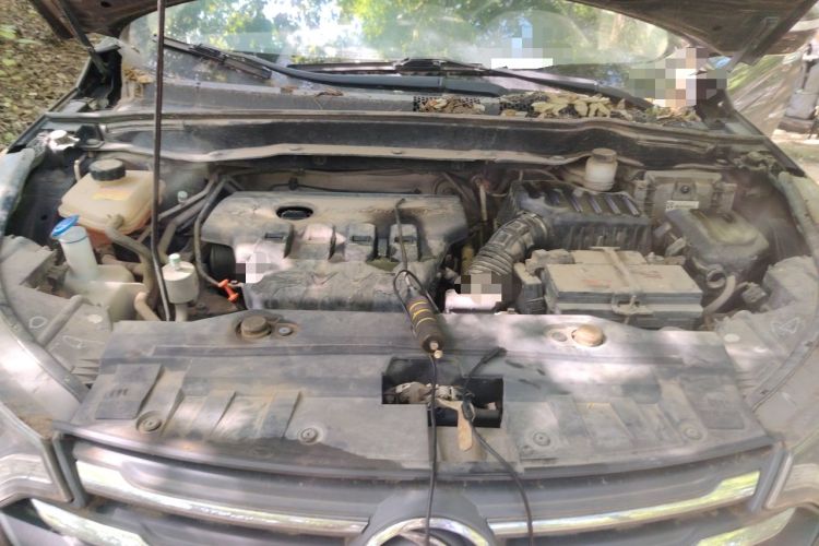 Used Dongfeng Aeolus AX7 2015 2.0L Manual Zhiyi Trim Engine Bay