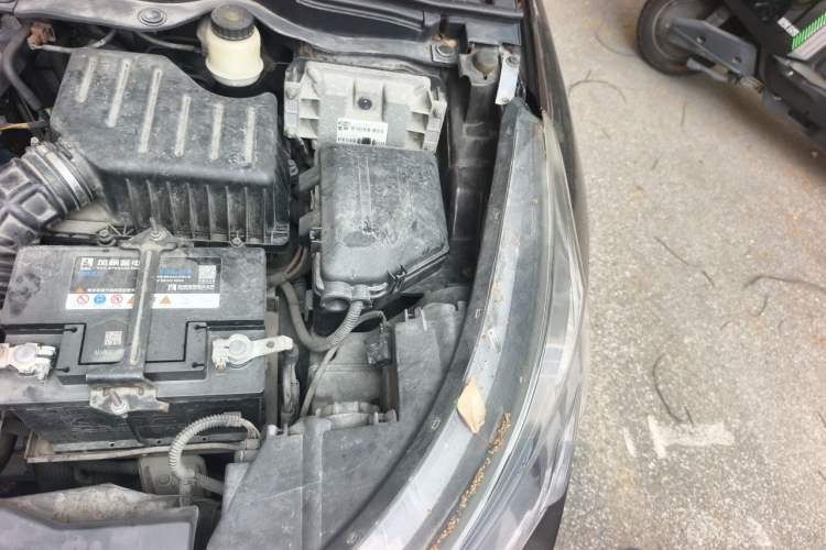 Used Dongfeng Aeolus AX7 2015 2.0L Automatic Zhiyi Trim Engine Bay Left