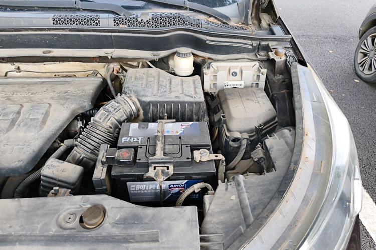 Used Dongfeng Aeolus AX7 2015 2.0L Manual Zhiyi Trim Engine Bay Left