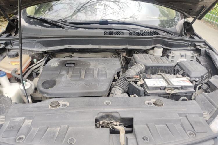 Used Dongfeng Aeolus AX7 2015 2.3L Automatic ZhiZun Version Engine Bay