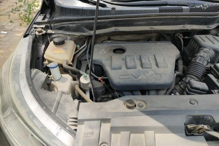 Used Dongfeng Aeolus AX7 2015 2.0L Automatic Zhiyi Trim Engine Bay Right
