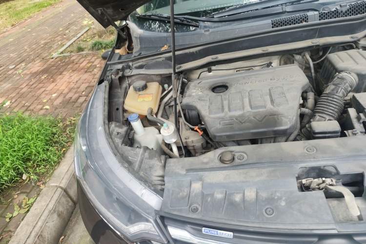 Used Dongfeng Aeolus AX7 2015 2.0L Automatic Zhiyi Trim Engine Bay Right