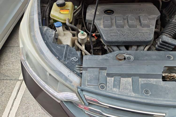 Used Dongfeng Aeolus AX7 2015 2.0L Manual Zhiyue Model Engine Bay Right