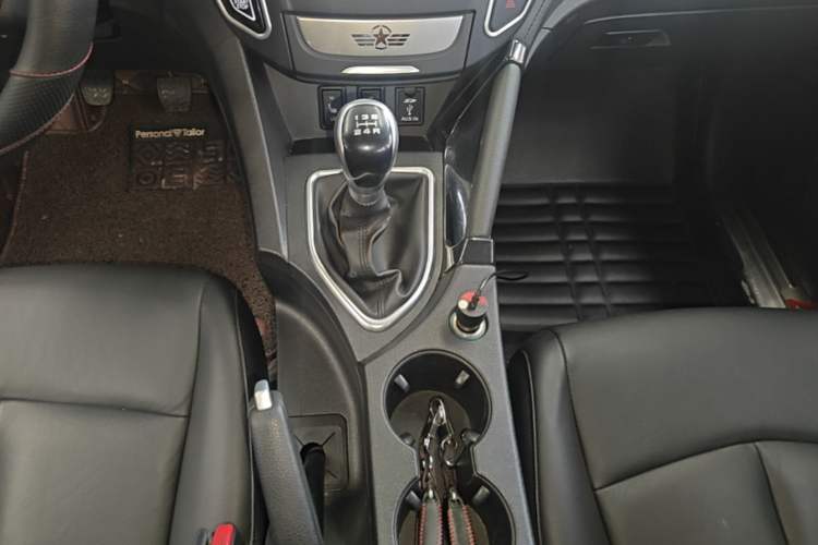 Used Dongfeng Aeolus AX7 2015 2.0L Manual Parade Edition Gear Lever