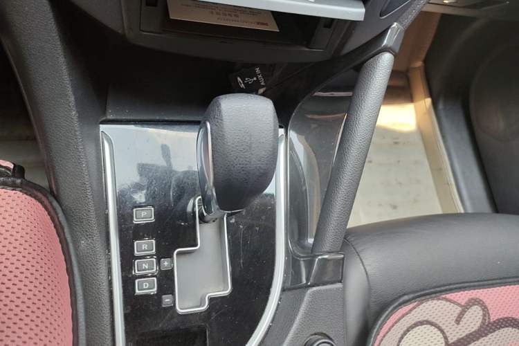 Used Dongfeng Aeolus AX7 2015 2.0L Automatic Zhiyi Trim Gear Lever