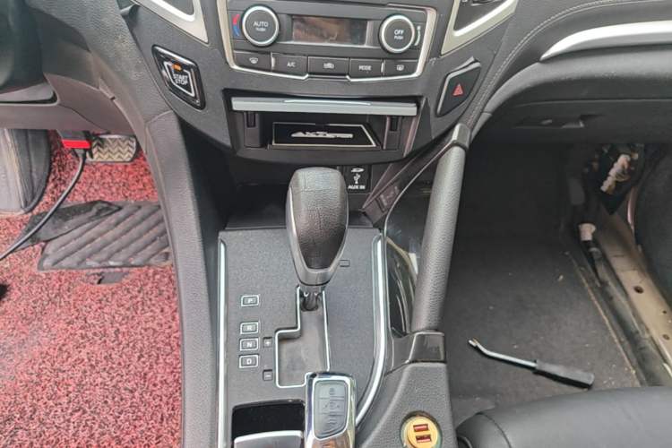 Used Dongfeng Aeolus AX7 2015 2.0L Automatic Zhiyi Trim Gear Lever