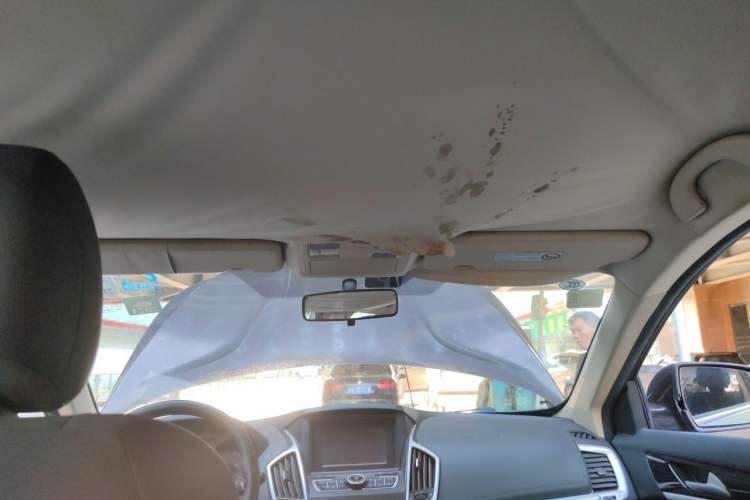 Used Dongfeng Aeolus AX7 2015 2.0L Automatic Zhiyue Version Headliner