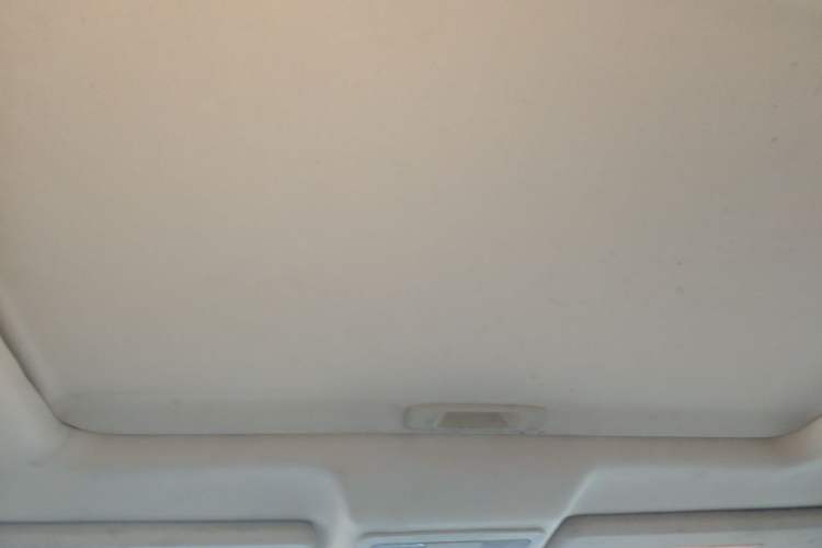 Used Dongfeng Aeolus AX7 2015 2.0L Manual Zhiyi Trim Headliner