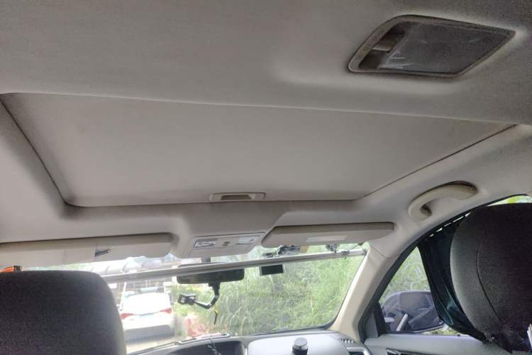 Used Dongfeng Aeolus AX7 2015 2.3L Automatic ZhiZun Version Headliner