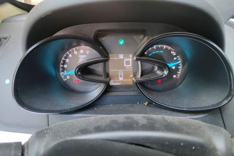 Used Dongfeng Aeolus AX7 2015 2.0L Automatic Zhiyue Version Instrument Cluster