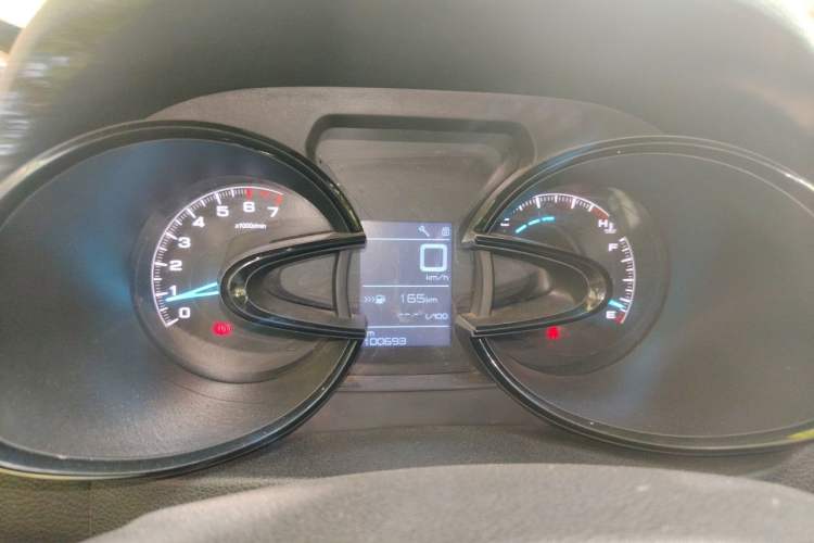 Used Dongfeng Aeolus AX7 2015 2.0L Manual Zhiyi Trim Instrument Cluster