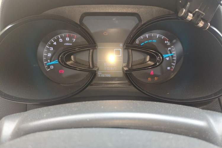 Used Dongfeng Aeolus AX7 2015 2.0L Manual Zhiyi Trim Instrument Cluster