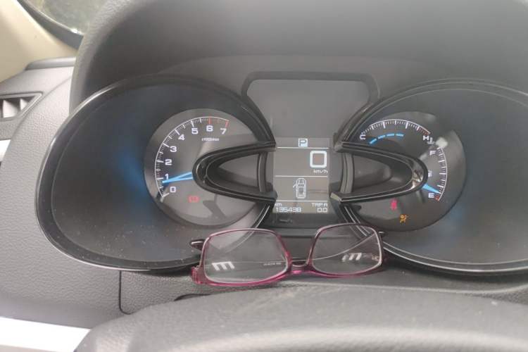 Used Dongfeng Aeolus AX7 2015 2.3L Automatic ZhiZun Version Instrument Cluster