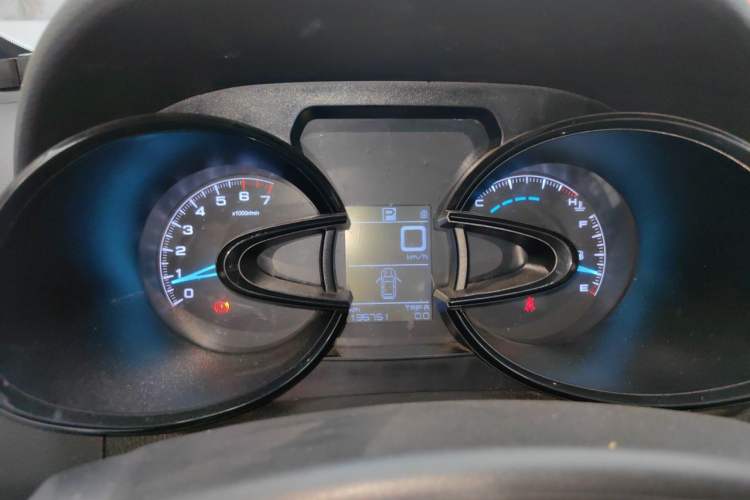 Used Dongfeng Aeolus AX7 2015 2.0L Automatic Zhiyi Trim Instrument Cluster