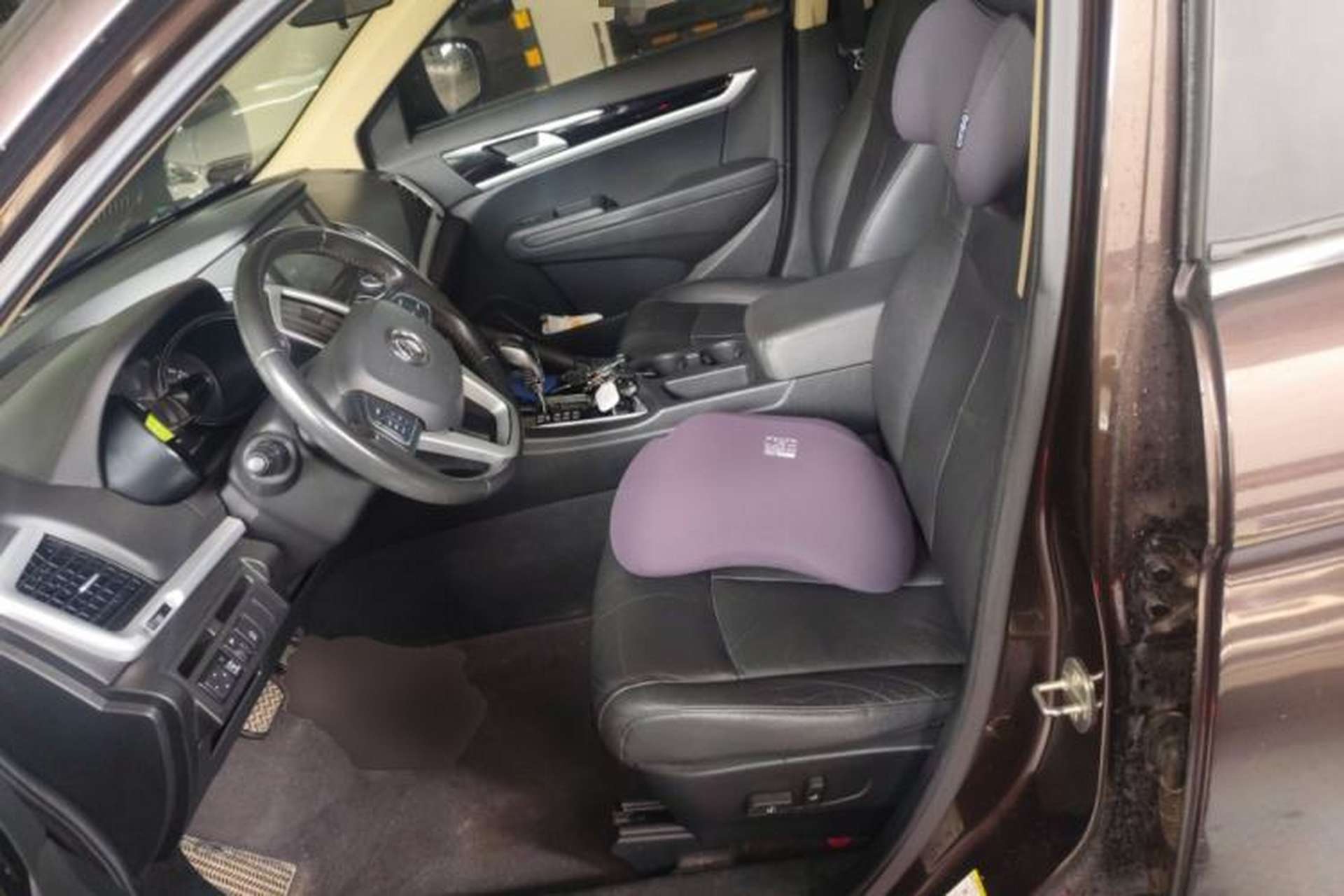 Used Dongfeng Aeolus AX7 2015 2.3L Automatic ZhiZun Version Left Front Seat