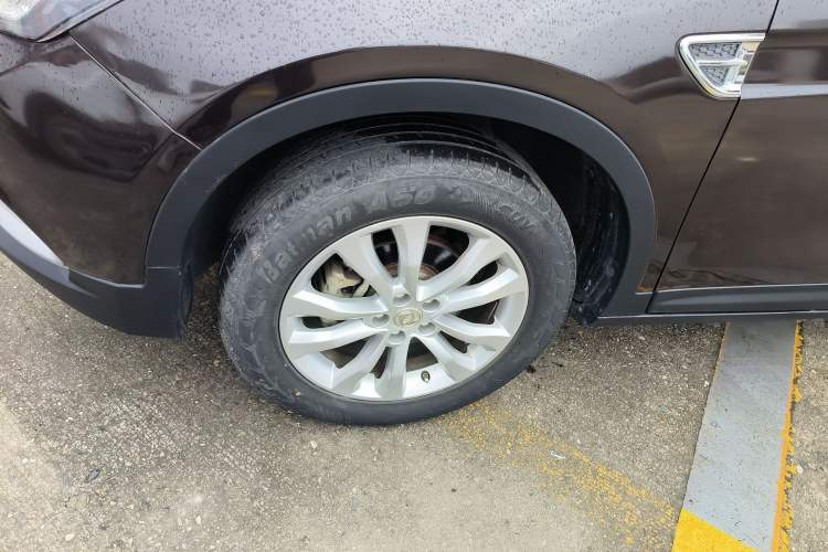 Used Dongfeng Aeolus AX7 2015 2.3L Automatic ZhiZun Version Left Front Wheel Hub