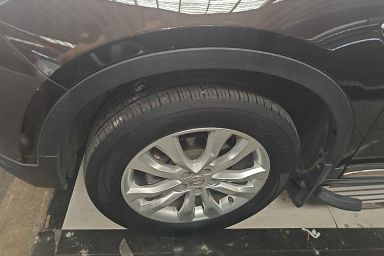 Used Dongfeng Aeolus AX7 2015 2.0L Manual Parade Edition Left Front Wheel Hub
