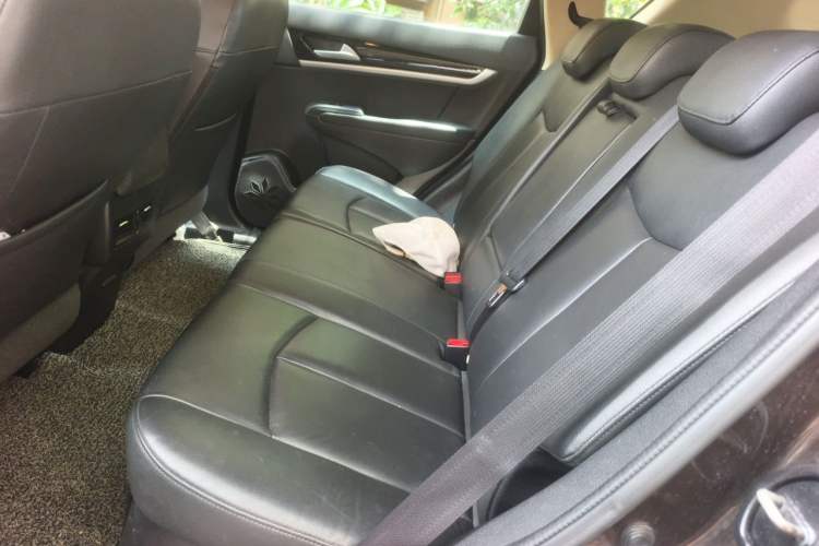 Used Dongfeng Aeolus AX7 2015 2.0L Automatic Zhiyi Trim Left Rear Seat