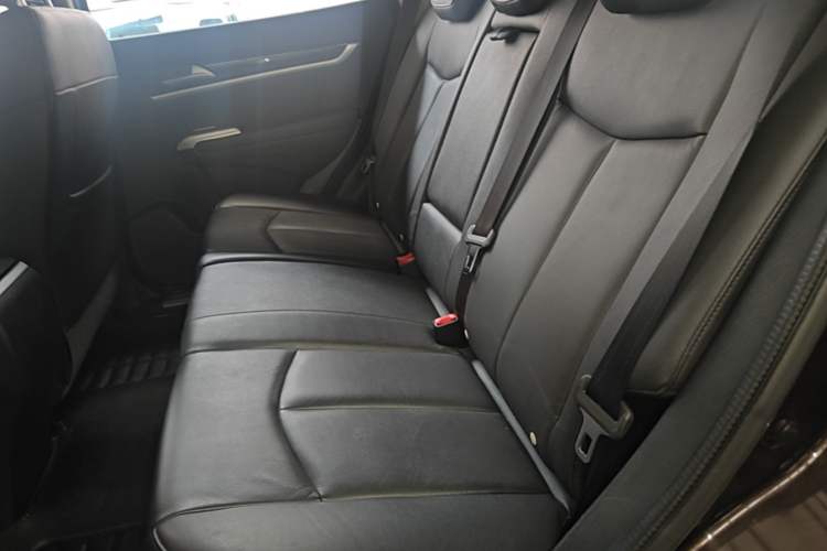 Used Dongfeng Aeolus AX7 2015 2.0L Manual Parade Edition Left Rear Seat