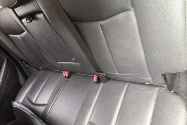 Used Dongfeng Aeolus AX7 2015 2.0L Automatic Zhiyi Trim Left Rear Seat