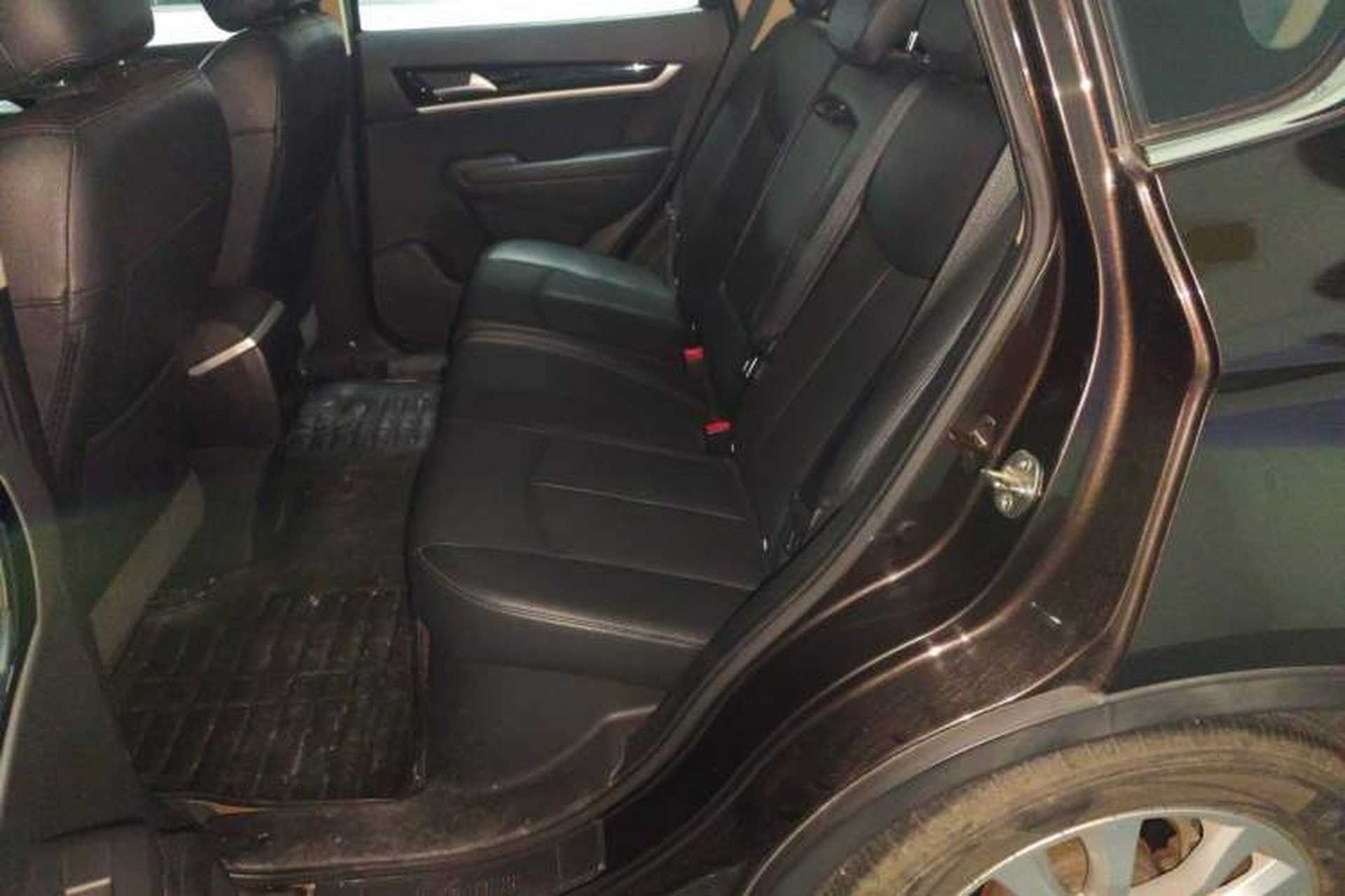 Used Dongfeng Aeolus AX7 2015 2.0L Automatic Zhiyi Trim Left Rear Seat