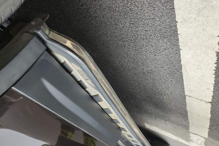 Used Dongfeng Aeolus AX7 2015 2.0L Automatic Zhiyi Trim Left Side Sill