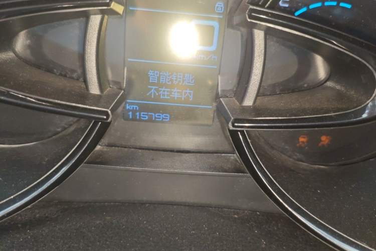 Used Dongfeng Aeolus AX7 2015 2.0L Manual Zhiyi Trim Odometer Close Up