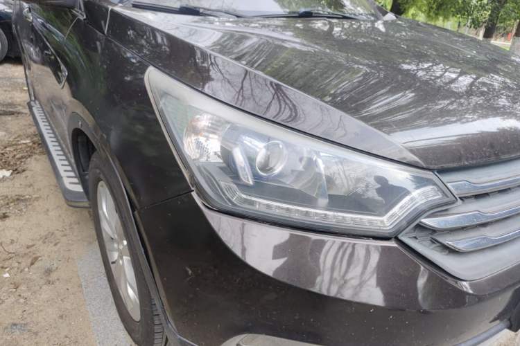 Used Dongfeng Aeolus AX7 2015 2.3L Automatic ZhiZun Version Right Front Headlight