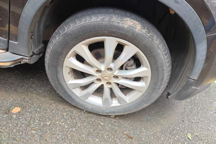 Used Dongfeng Aeolus AX7 2015 2.3L Automatic ZhiZun Version Right Front Wheel Hub