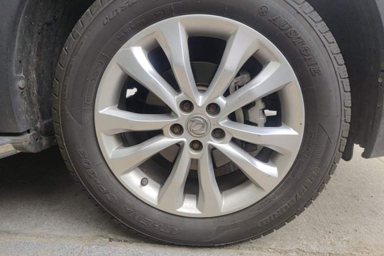 Used Dongfeng Aeolus AX7 2015 2.3L Automatic ZhiZun Version Right Front Wheel Hub