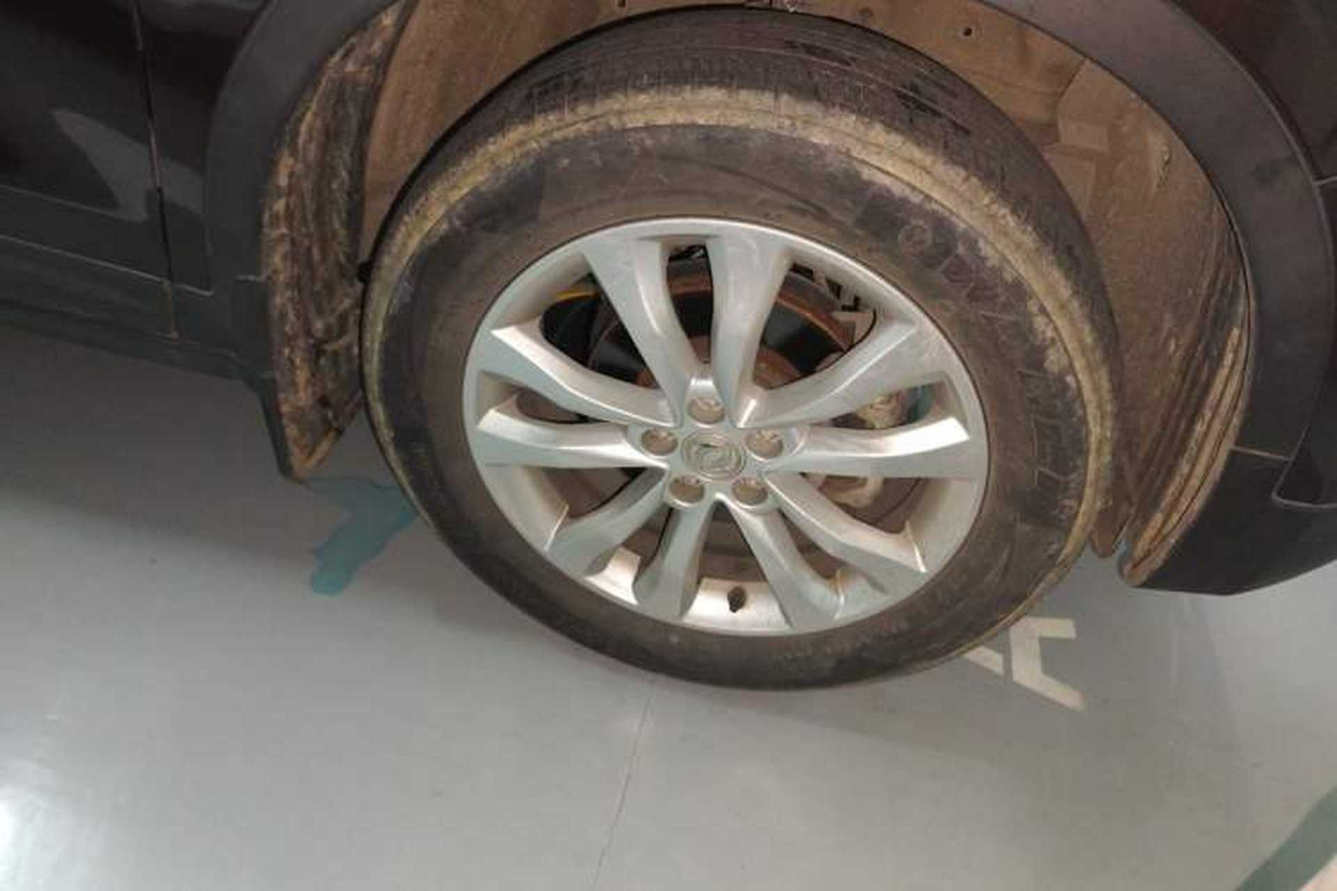 Used Dongfeng Aeolus AX7 2015 2.0L Automatic Zhiyi Trim Right Front Wheel Hub