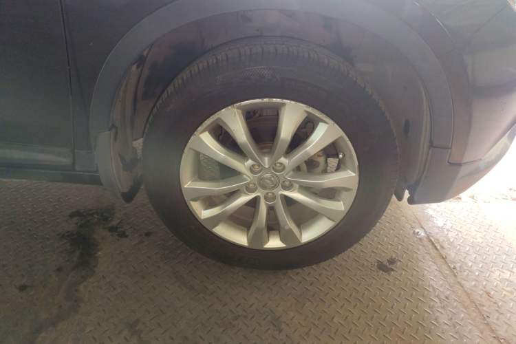 Used Dongfeng Aeolus AX7 2015 2.3L Automatic ZhiZun Version Right Front Wheel Hub