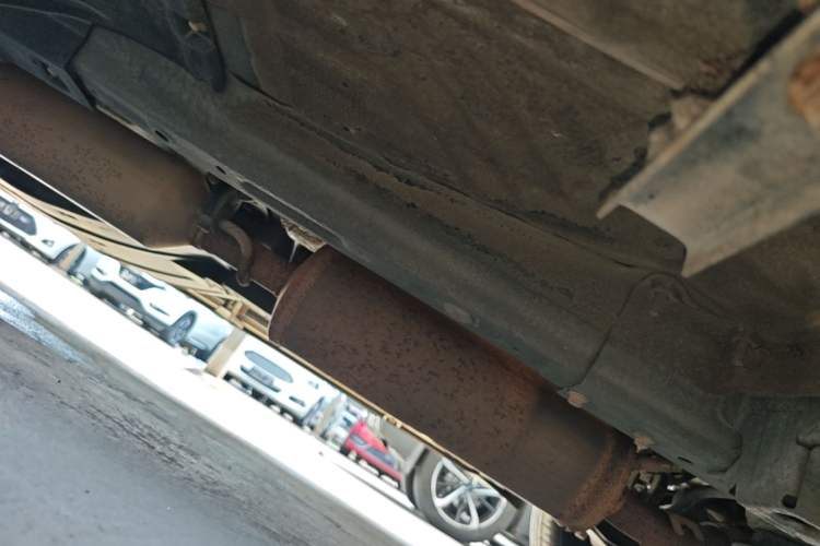 Used Dongfeng Aeolus AX7 2015 2.0L Automatic Zhiyi Trim Right Side Sill