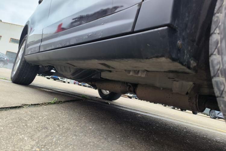 Used Dongfeng Aeolus AX7 2015 2.3L Automatic ZhiZun Version Right Side Sill